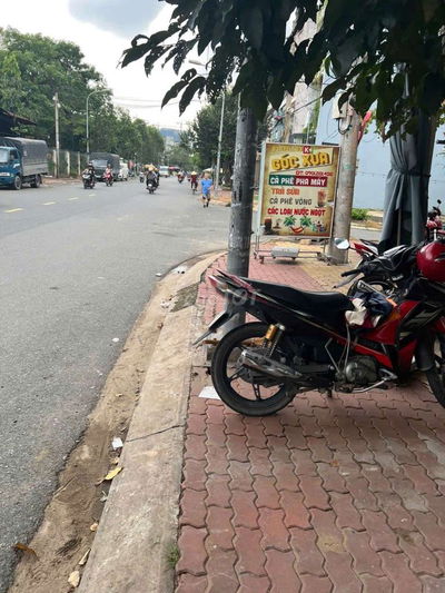 NHÀ 2PN 2WC 4*22 MẶT TIỀN LÊ BÔI TIỆN Ở BUÔN BÁN LÀM VĂN PHÒNG