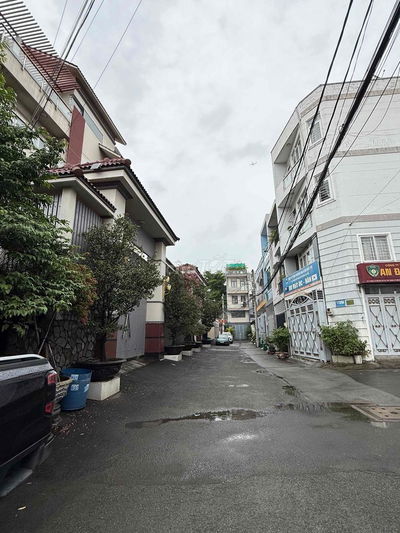 LÔ ĐẤT *** HẺM XE TĂNG ĐƯỜNG LÊ VĂN CHÍ phường Linh Trung