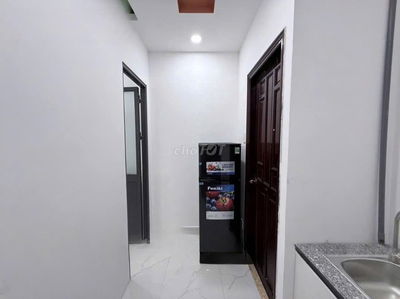 1pn riêng tách bếp cửa sổ full nội thất tại Phan Xích Long