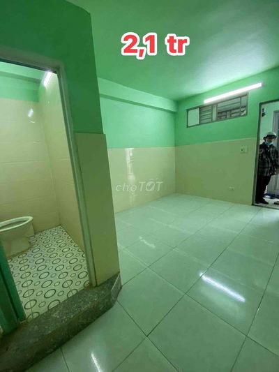 Cho thuê phòng trọ có máy lạnh 2,1 tr , KDC Chợ Bình Điền