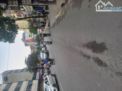 NHÀ ĐẸP-VĂN QUÁN SOS - HÀ ĐÔNG - CÓ THANG MÁY -NHỈNH 9 tỷ .