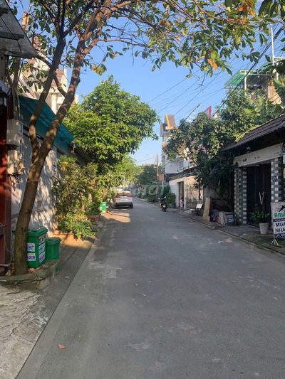 Nhà Bà Điểm 4, DT: 5,3x16,5, đúc 2 lầu giá 4,7 tỷ