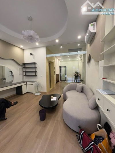 Siêu phẩm Tứ Liên mặt phố kinh doanh ô tô tránh 62m mặt tiền 5m 6 tầng thang máy