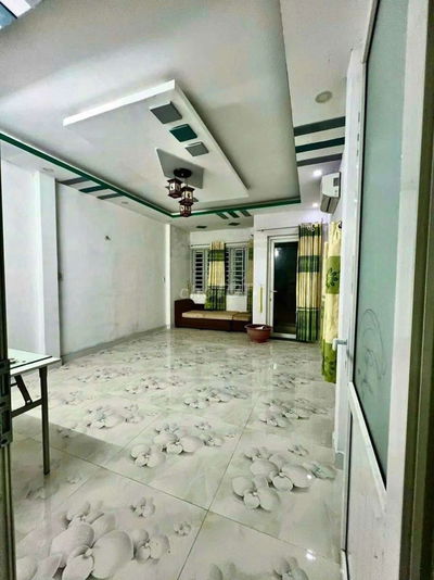 Nhà cho thuê hẻm 1/ quang trung