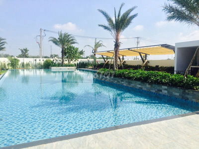 Nhà view hồ bơi, diện tích 95m2, hướng mát, sổ hồng, nhà mới