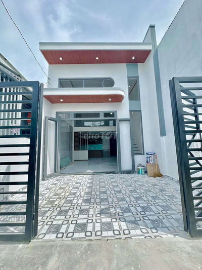 Nhà 3 phòng ngủ, sổ riêng chính chủ cần bán. Hỗ trợ trả góp dài hạn.