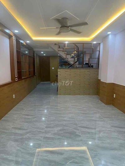 Bán Nhà 4 x 15m 1 trệt 1 lầu 3pn. Gần BIGC Trường Chinh.