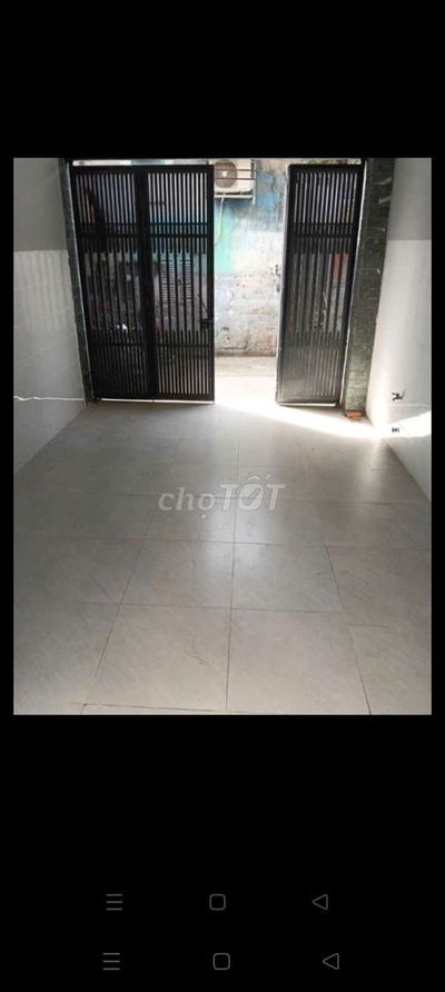 Nhà cho thuê hẽm xe hơi lạc Long Quân dong hồ p10tb giá 8 triệu rưỡi