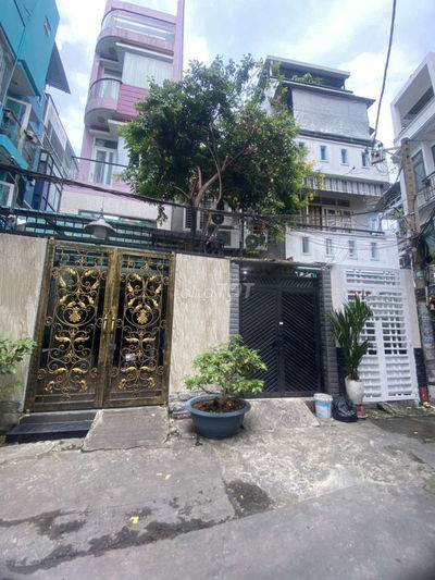 Nha cách mạng tháng 8,xây 5 tầng hẻm xe hơi VF3 căn góc 2 mặt rất mát