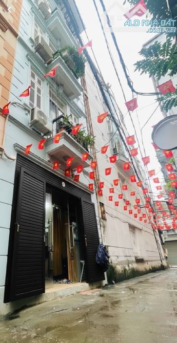 Lạc Long Quân - Ô tô Vào Nhà - Ô tô tránh - Ngay Hồ Tây - Tiện Ích Ngập Tràn