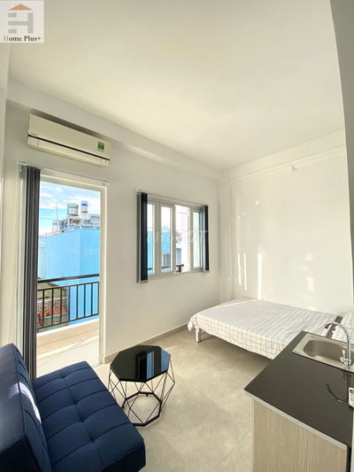 Phòng mới xây, ban công, sẵn nội thất. Ngay VINCOM Phan Văn Trị