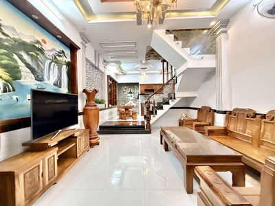 Nhỉnh 5 tỷ Nhà Phố 3 Lầu Hẻm 7m Đường Thới An 16. Ngay Lê Văn Khương