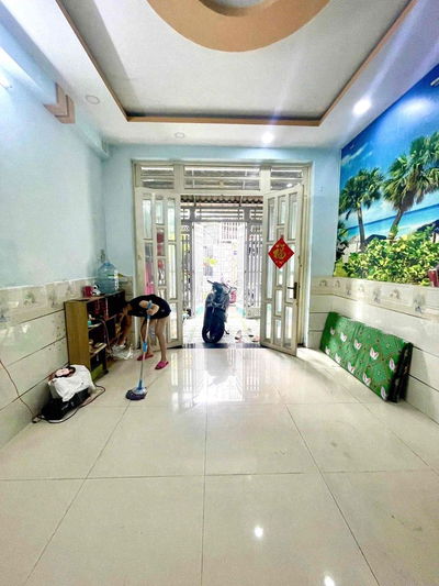 Bán gấp nhà HL 2 : 4x14 đúc 1 lầu 3PN, 3WC còn bớt, sổ hồng