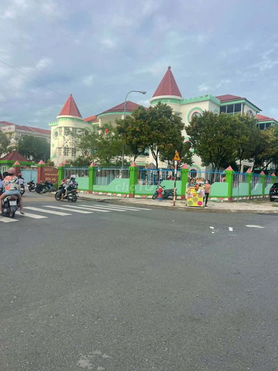 BÁN ĐẤT - TẶNG NGUYÊN DÃY TRỌ MẶT TIỀN ĐƯỜNG – NGAY CÔNG VIÊN BÌNH ĐỨC