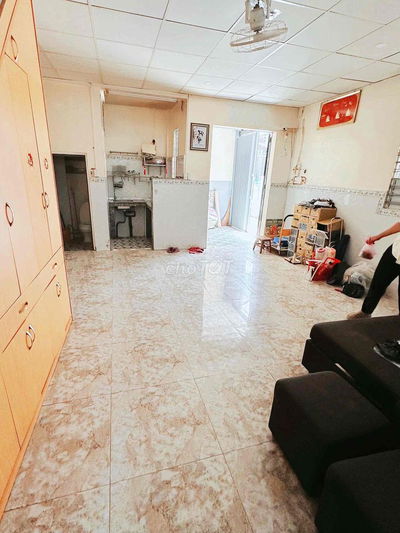 Nhà hẻm 3m thông Văn Thân P8 Q6 .. 5m x 8m, 1 lầu , nở hậu