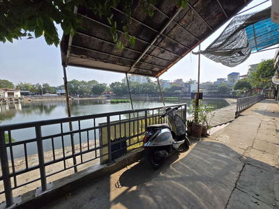 HÀNG HIẾM BAY NHANH, MẶT HỒ VÕ THỊ SÁU