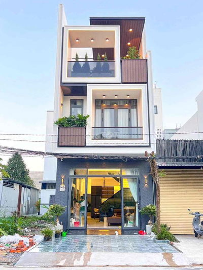 NHÀ ĐẸP HỒNG LOAN ĐƯỜNG D7 VỊ TRÍ ĐẸP NHÀ ĐẸP VỪA HOÀN THIỆN