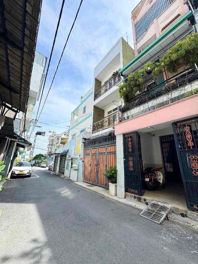 Chính chủ bán nhà mặt tiền gần K300 • 66m2 nở hậu • chỉ hơn 8.X tỷ!