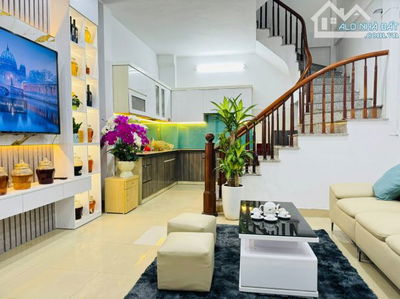 💥🔥8 TỶ. HỘ KHẨU THANH XUÂN. 40M2🔥5 TẦNG. CÁCH Ô TÔ 30M. ẢNH THẬT, NHÀ THẬT!!!💥