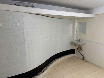 Cho Nam thuê phòng ở Bùi Điền Q8