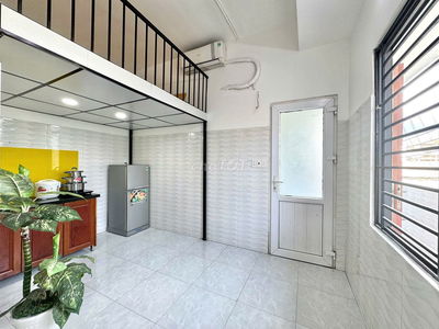 🔥Căn Hộ Gác Lửng Thoáng Mát Ngay Trường Đua Phú Thọ