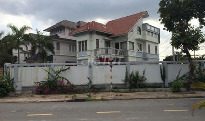 [CHỈ 26 TỶ] CẦN BÁN GẤP ĐẤT BIỆT THỰ 816 PHÚ HỮU QUẬN 9, 23*35m(713m2)