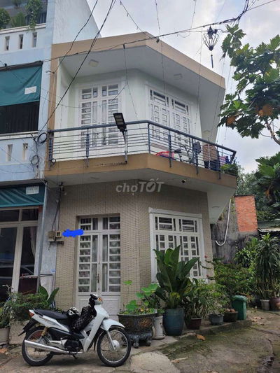 Cần bán gấp nhà P TTN Q12..DT 4x10  1 trệt 1 lầu 2 PN 2WS