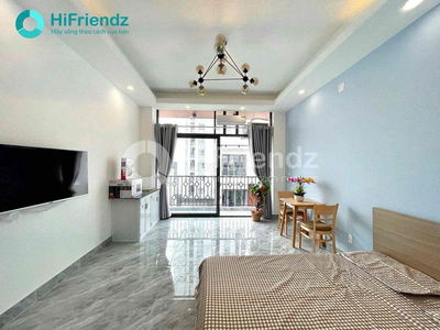 STUDIO CÔNG CHÚA NGAY ĐẠI HỌC NGUYỄN TẤT THÀNH Q12