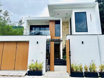 💜Cho thuê villa 3 tầng khu hồ bơi , 3PN , hồ bơi , full nội thất