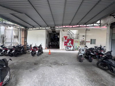 Thu Nhập 1.3Tỷ/Năm! Bán CHDV 3 Tầng, Võ Văn Ngân Thủ Đức, 254m2, 31 Tỷ