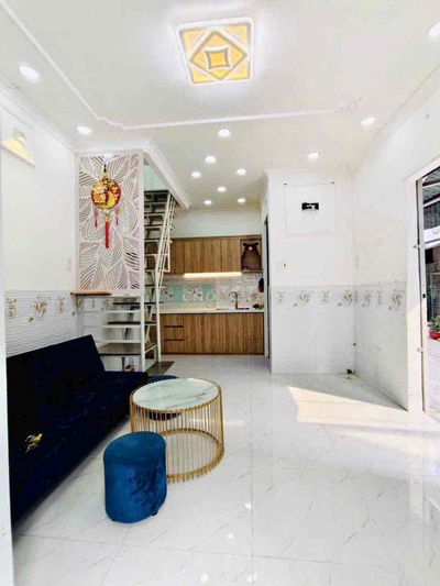 GÓC 2 MẶT TIỀN - 2 TỈ