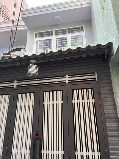 Bán nhà gấp Âu Duong lân quận 82pn,2wc nhà mới