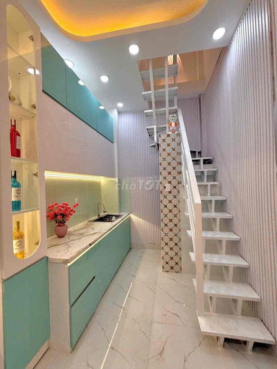 📕📕📕BÁN NHÀ 2 LẦU + SÂN THƯỢNG SHR - CÁCH HẺM XE HƠI 20M - QUẬN 7