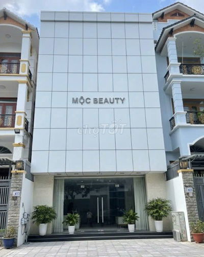 Cho thuê nhà Nguyên căn Góc Hoa Đào - Hoa Phượng Phú Nhuận