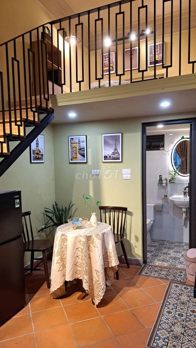 Phòng trọ mới nâng cấp, 20m2, cách Hồ Gươm 1.5km