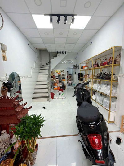 Cho thuê nhà mới sạch sẽ. p15  Tân Bình