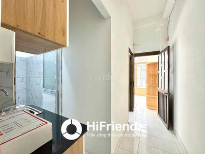 Căn hộ MINI 2PN lớn có ban công kế ĐH Sư Phạm Quận 5 - Huỳnh Mẫn Đạt