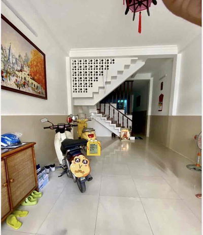 Q.11_HẺM XE TẢI QUAY ĐẦU_ÔNG ÍCH KHIÊM_4 x 20_CÁCH MẶT TIỀN 4 CĂN_SHR