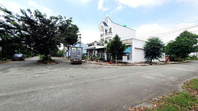 Chỉ 4 Tỷ 300 Triệu💥 Nhà KP Long Phú, Lô Góc 8x20m🌿Tân Kim, QL50