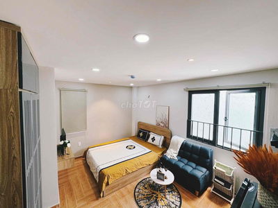 Căn hộ 30m2 cao cấp, cửa sổ trời thoáng, ngay công viên Phú Nhuận