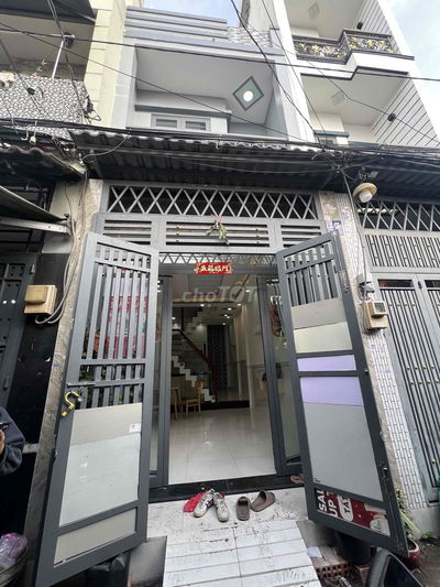 NHÀ 2 TẦNG SHR NGAY TRUNG TÂM NHƯNG GIÁ CHỈ HƠN 3 TỎI