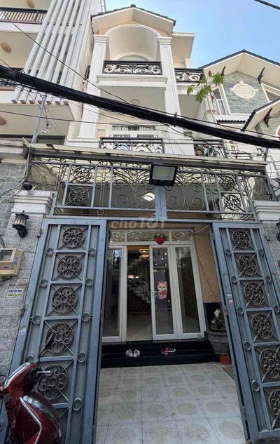 NHÀ MỚI CÓ NỘI THẤT 4*14m 2LẦU ST 3PN 4WC HXH QUANG TRUNG