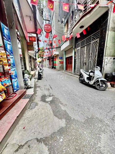 Chính chủ bán nhà Văn Chương,Đống Đa 41m2 - ngõ cực nông - giá 8,25 ty