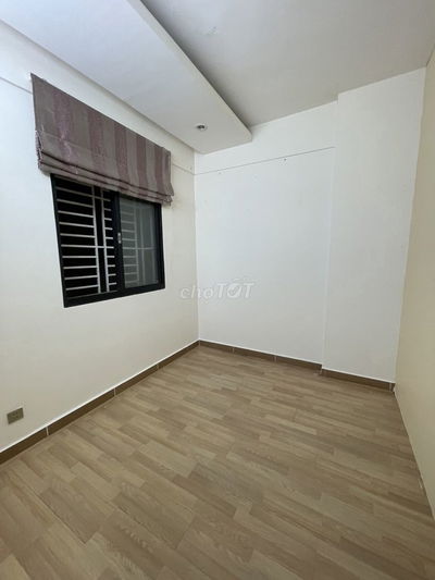 Chi thuê phòng giá rẻ, có cửa sổ trong chung cư Đức Khải