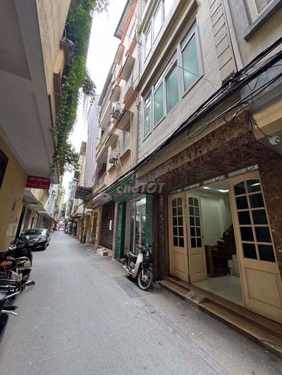 Nhà dân xây phố Võ Chí Công, Cầu Giấy, ngõ thông thoáng sáng,trung tâm