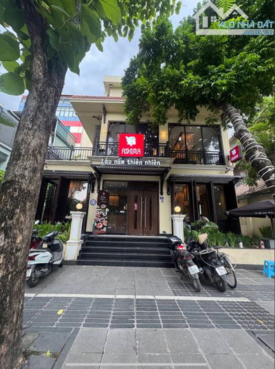 NHƯỢNG LẠI NHÀ HÀNG ĐẸP NHẤT PHỐ HUỲNH THÚC KHÁNG - 500M2 - MĂT TIỀN 14M