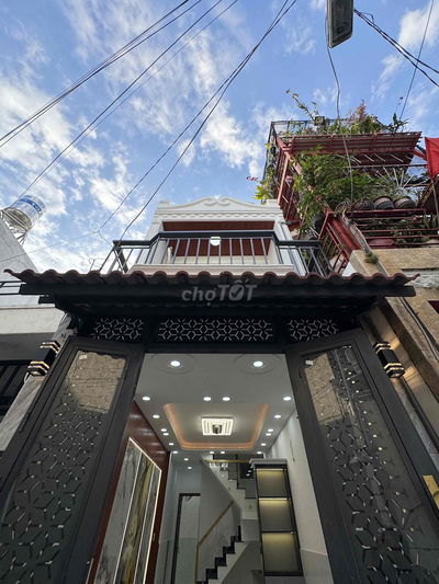 Nhà Gần Quận Gò Vấp, Kế Bên Chợ Thiếc - Lê Văn Khương, Nhiều Tiện Ích