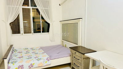 CHÍNH CHỦ CHO THUÊ CĂN HỘ DỊCH VỤ 3.5 TRIỆU QUẬN 7