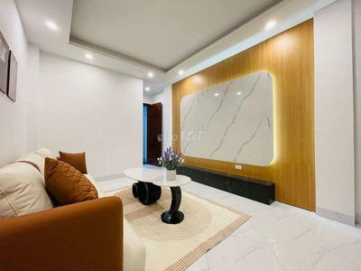 NHÀ THANG MÁY 6 TẦNG - MỚI TINH - Ô TÔ ĐỖ CỔNG - 10M RA Ô TÔ TRÁNH