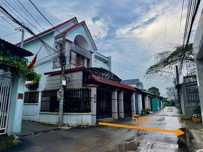 BÁN GẤP NHÀ 2MT Phú Hòa, NGANG 8,8m, HXH, KDC đông đúc